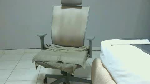 spykeXtee online show from March 26, 5:53 am