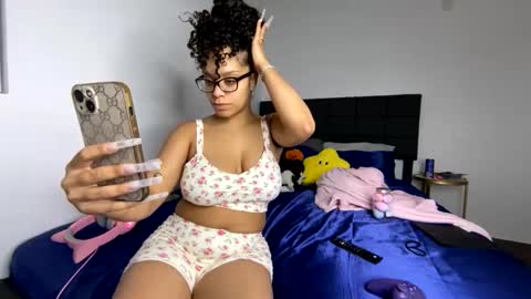 xStarGazingx online show from February 7, 2:29 am