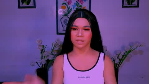 Fiona online show from April 23, 1:57 pm