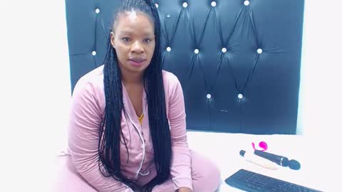 Xxjuicylipsxx online show from March 17, 1:09 am