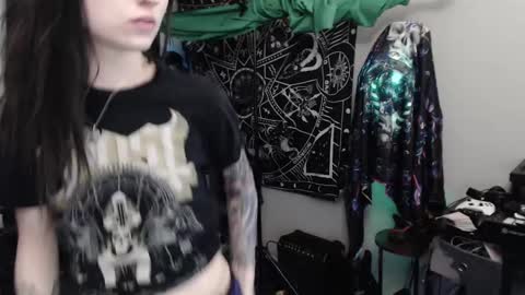 Lilith online show from February 22, 4:40 am