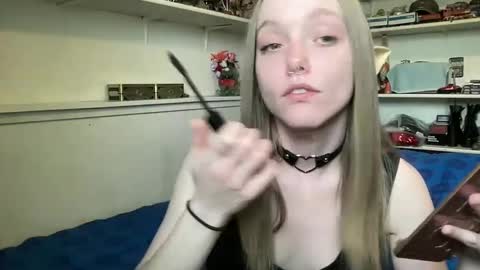 LoveAnastasia online show from September 19, 5:45 pm