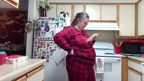 Strawberry Jane online show from December 17, 7:48 pm