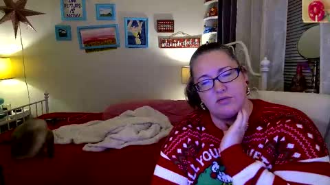 Strawberry Jane online show from December 4, 5:32 am