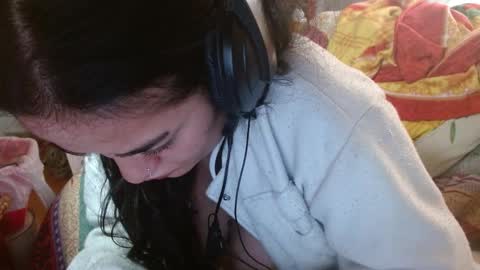   LILI  online show from February 25, 12:38 pm