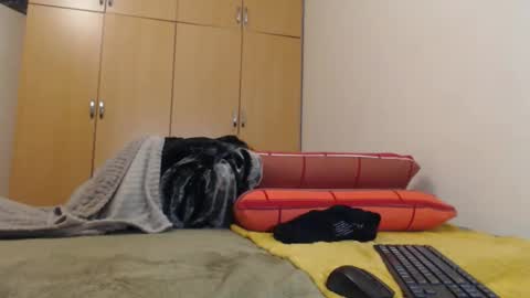 Ayanda online show from April 25, 6:49 pm