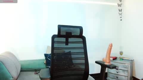 dolcesasha  online show from February 21, 4:05 pm