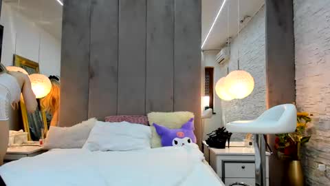 Yana  online show from March 4, 7:08 am