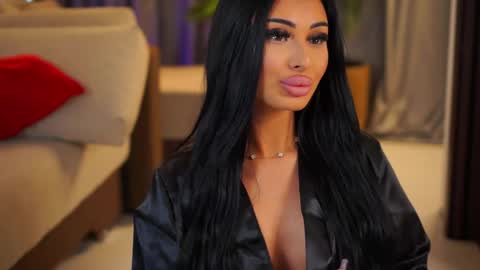 Yana online show from April 8, 9:22 am