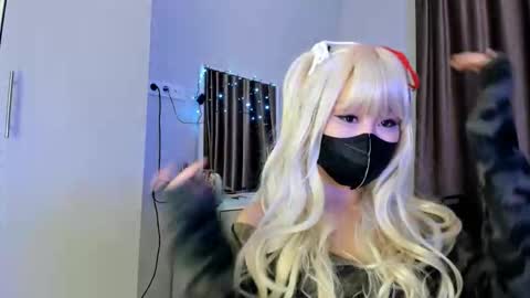 Yana online show from February 1, 9:35 pm