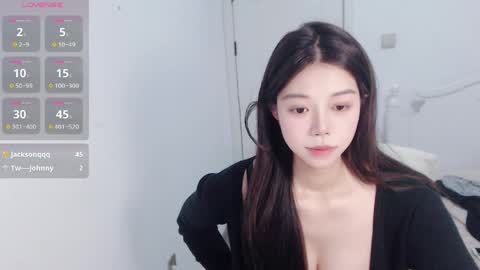 yaoyaoliu online show from April 11, 1:48 pm