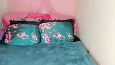 Yasmina online show from February 22, 6:39 am