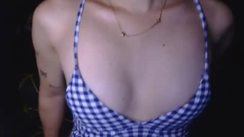 yasminsmith12 online show from November 21, 6:15 am