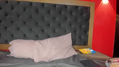 YAYA online show from October 7, 5:45 am