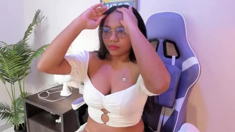 yeika_foxy online show from February 22, 9:23 am