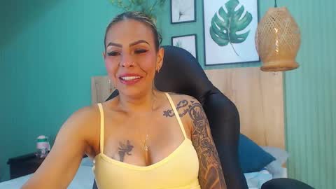yessika_parker online show from December 4, 6:52 pm