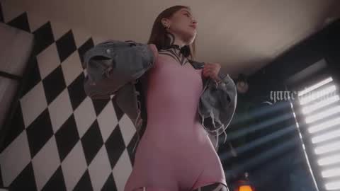 ynnenbrynn online show from October 18, 6:49 am