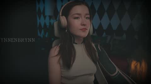 ynnenbrynn online show from January 14, 10:27 am