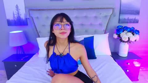 Yommi Winx online show from September 25, 11:24 pm