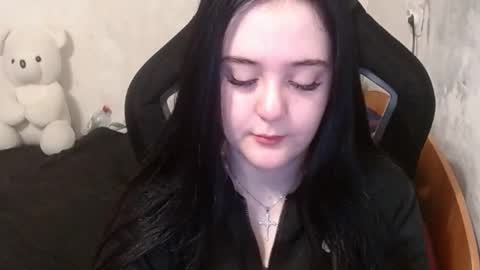 your_8a8y online show from December 2, 12:50 pm