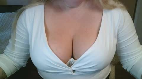 Maria Love online show from March 17, 6:50 am