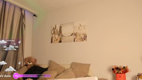 Camilla online show from February 7, 7:07 pm