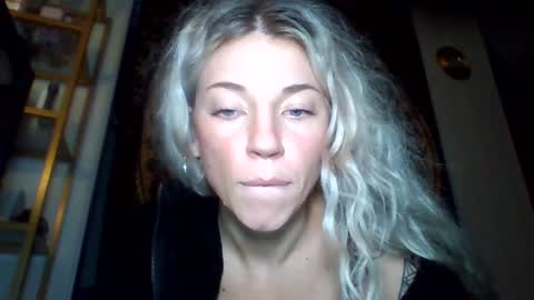 your_fav1 online show from November 23, 7:21 am