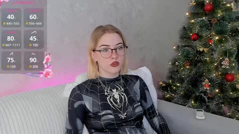 Sheryl online show from December 26, 4:47 pm