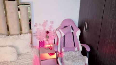 Isa online show from February 15, 12:35 am