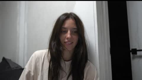 Meri  online show from October 14, 7:49 pm