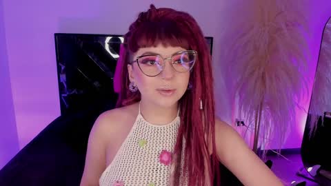 Cami independent model online show from January 3, 8:32 am