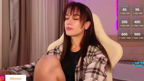 Jessica Loyd online show from April 2, 2:31 am