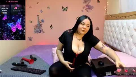 NINA online show from September 18, 2:21 am