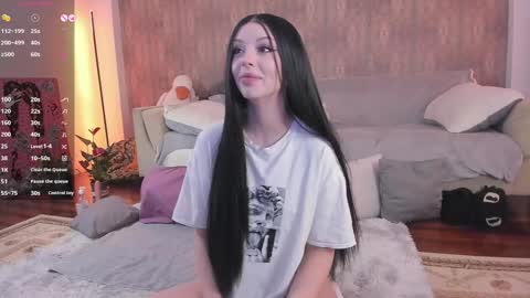 Mary online show from March 5, 10:55 am