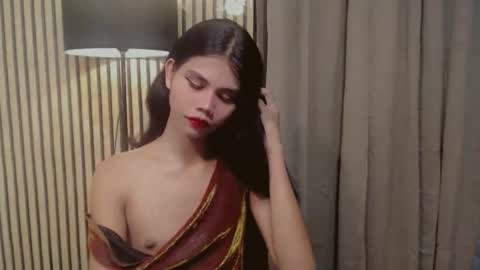 Vivian online show from November 18, 6:14 am