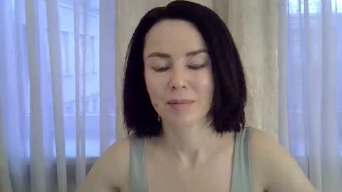 yoursofia_ online show from November 26, 12:50 pm
