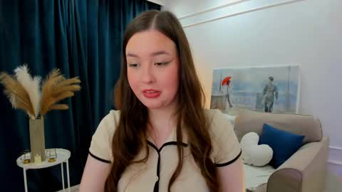 yoursweetmaddy online show from June 3, 8:14 pm