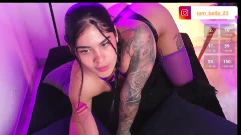 Bella- Independert Model online show from October 6, 7:18 pm