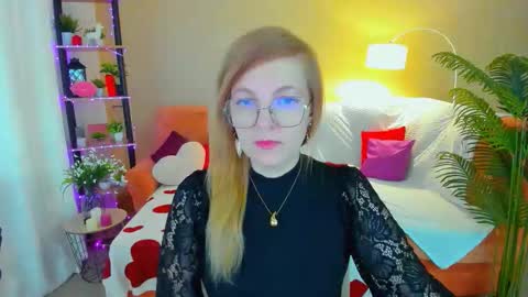 Alice online show from March 18, 9:36 am