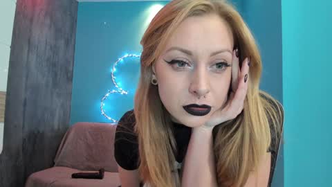 YourVenus00 -Follow my OF online show from January 20, 5:27 pm