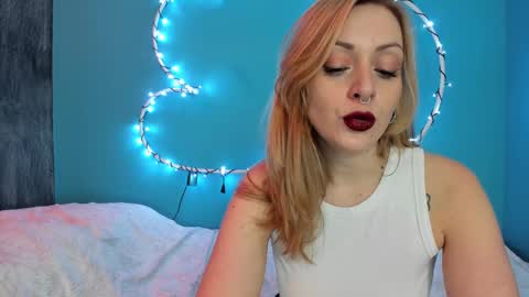 YourVenus00 -Follow my OF online show from February 15, 10:33 am