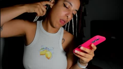 elizabeth  ju   online show from May 15, 11:18 pm