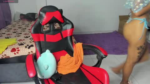 yumi_hanna online show from June 1, 2:02 am