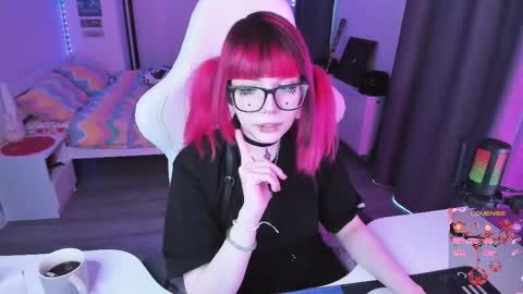 Yumi 3 online show from April 14, 1:00 pm