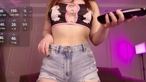 Yumi online show from March 3, 7:42 pm