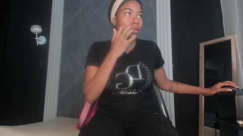 Yummyduo online show from February 24, 5:20 pm