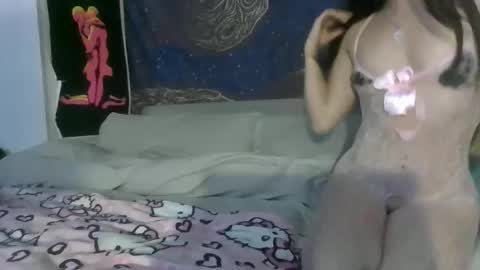 yummysuki online show from May 18, 11:00 pm