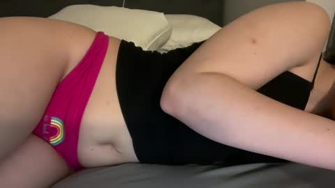 yummyybby online show from September 28, 1:56 am