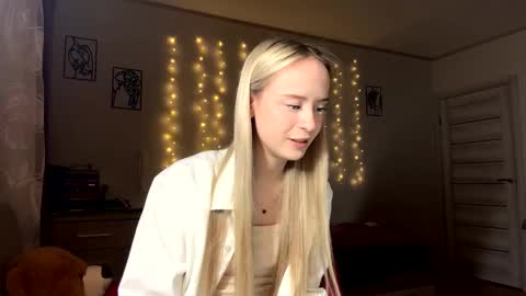 May online show from January 15, 4:35 pm