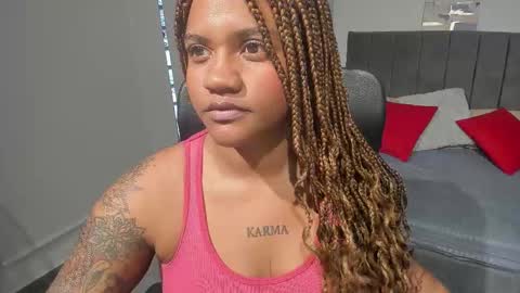 zahra_rose online show from March 10, 11:45 am